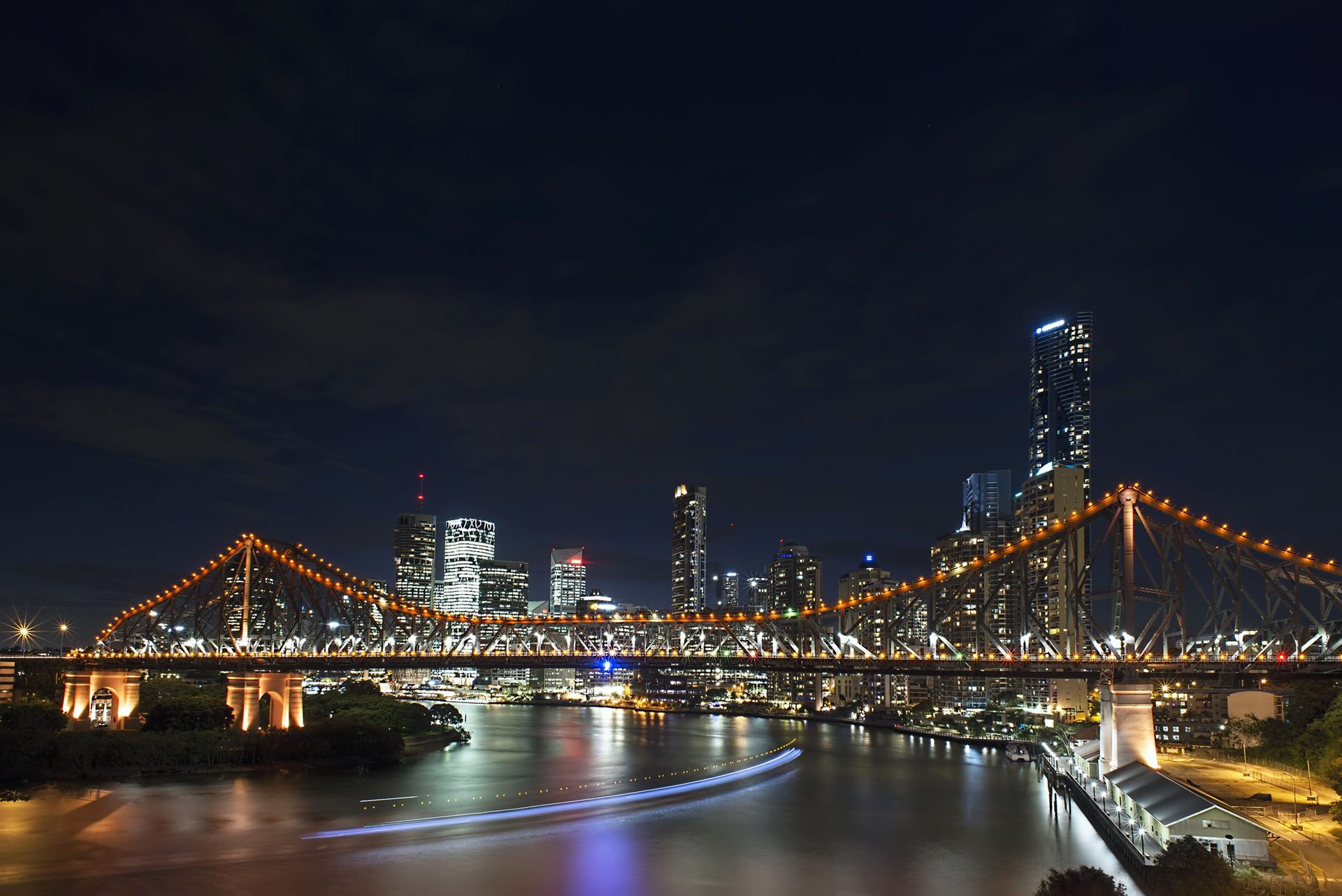 Brisbane skyline at dusk